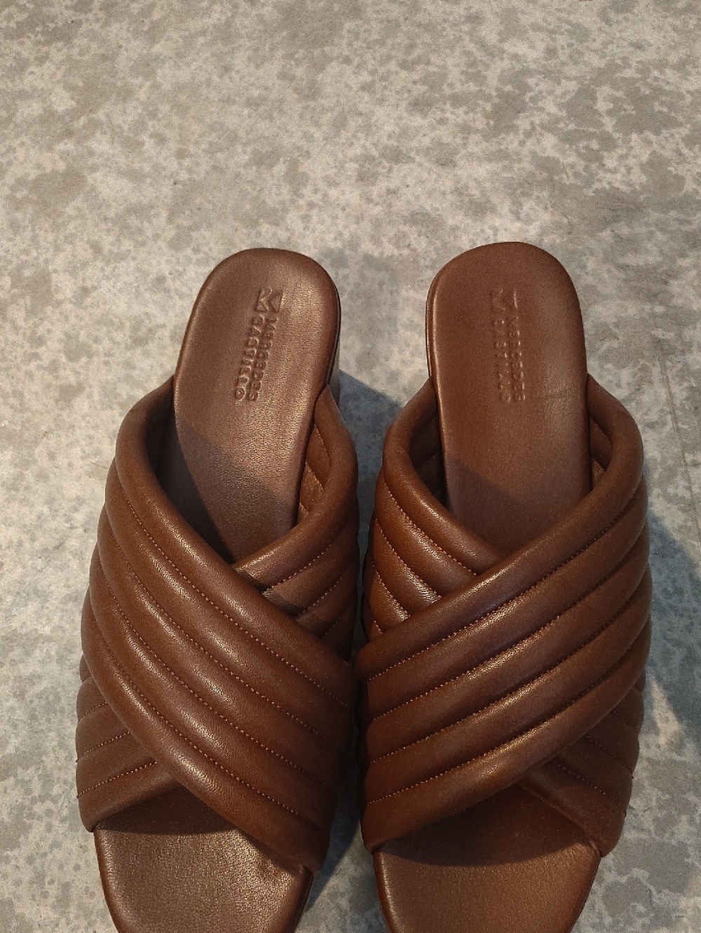 BRAND NEW MERCEDES CASTILLO Quilted Crossover Slide Sandals in Brown